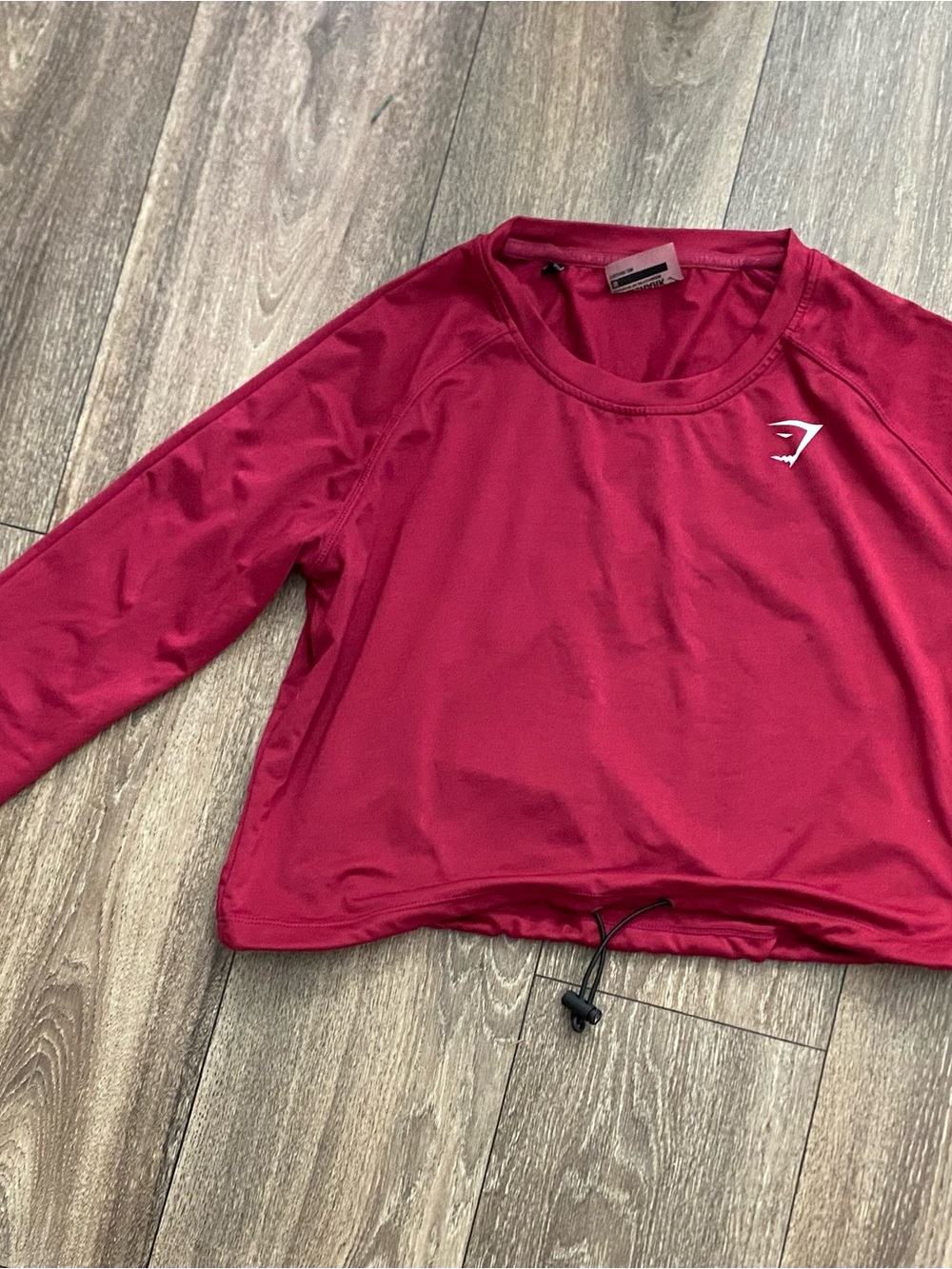 Gymshark Women's Cropped Pullover Hoodie in Burgundy Red
